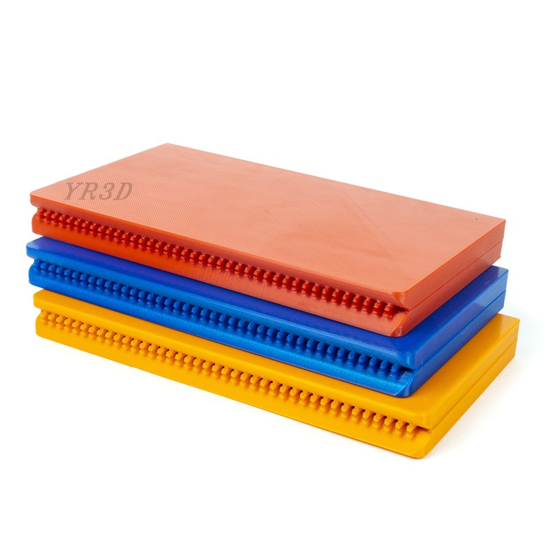 Универсальная коробка для мушек с поводками на 100 мест.3